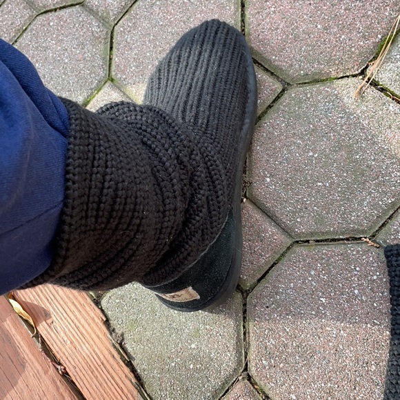 UGG Knit Boots - Picture 5 of 5
